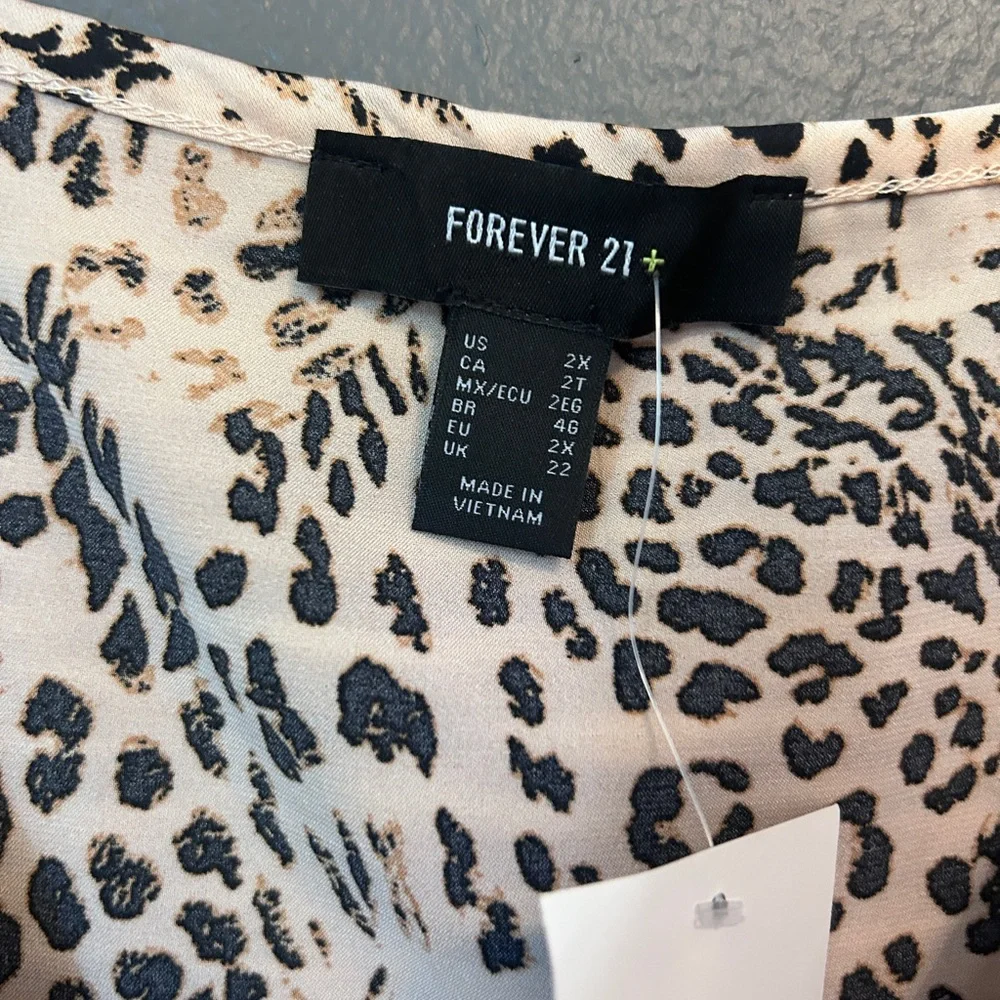 Forever 21 Plus Leopard Print Adjustable Strap Tank Top NWT - Picture 5 of 11